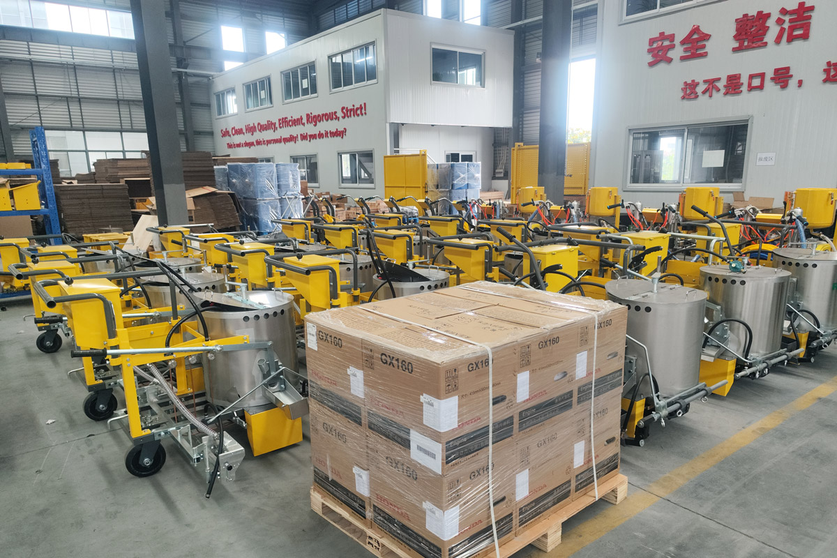 Best Road Marking Machine for Thermoplastic Paint Application | TIANHUA Traffic