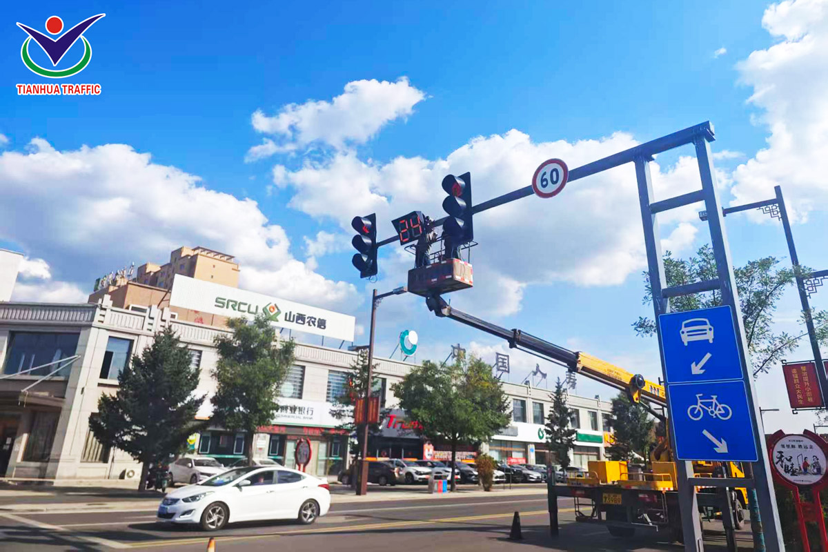 Reliable LED Traffic Signals & Intelligent Traffic Control Systems
