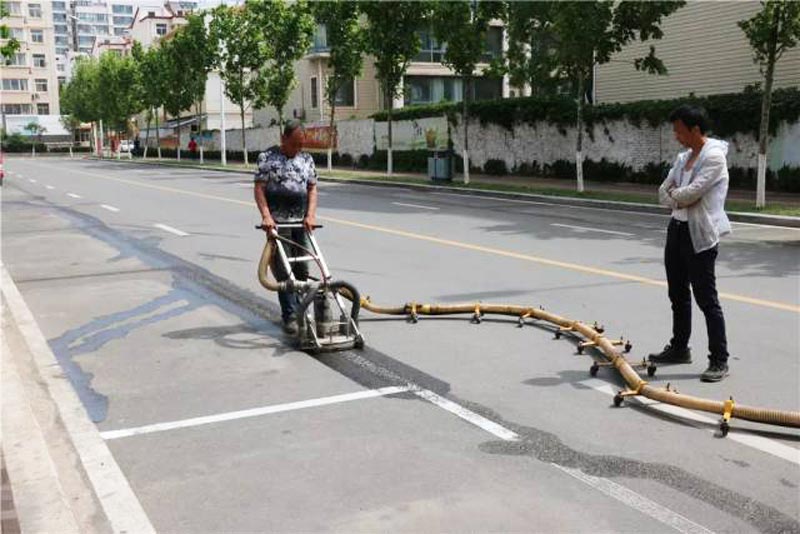 Effective Methods for Removing Old Thermoplastic Road Markings