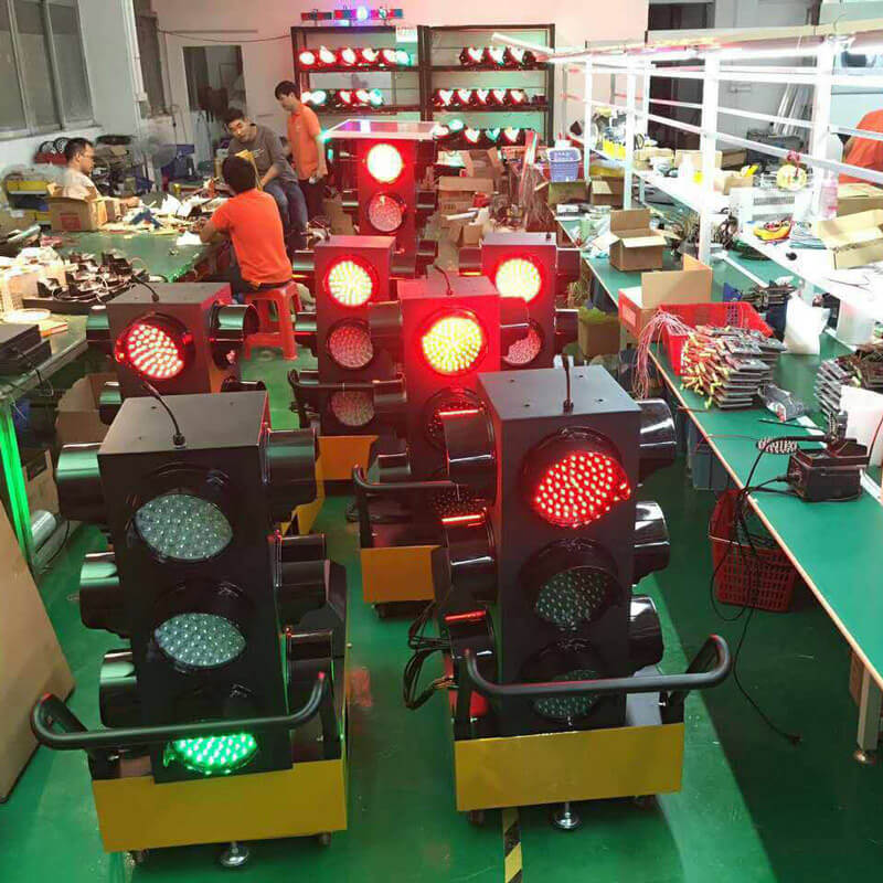 ‌Traffic Lights Advantages