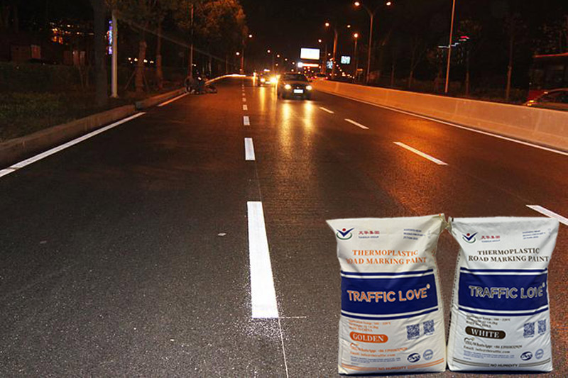Why Reflective Glass Beads Improve Road Safety at Night