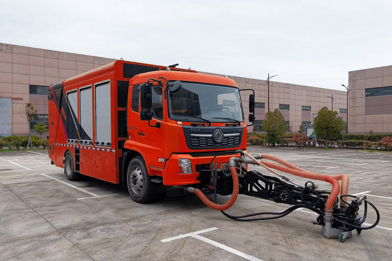 High-Pressure Water Blasting Road Marking Removal Machine