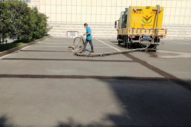 High-Pressure Water Blasting Road Marking Removal Machine